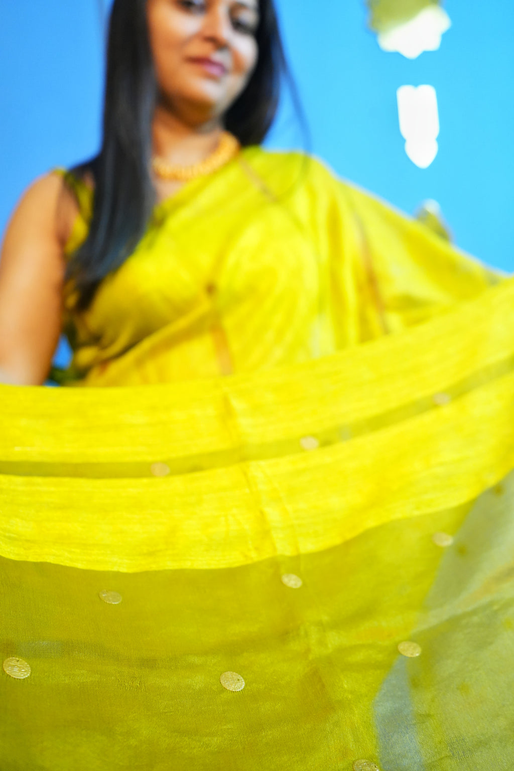 Mehendi Coin Weave Matka Silk Saree