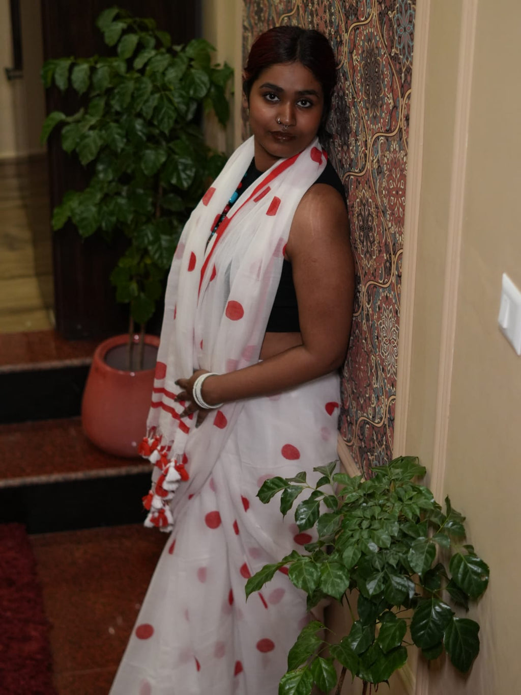 Laal Bindi Handloom Mulmul Saree