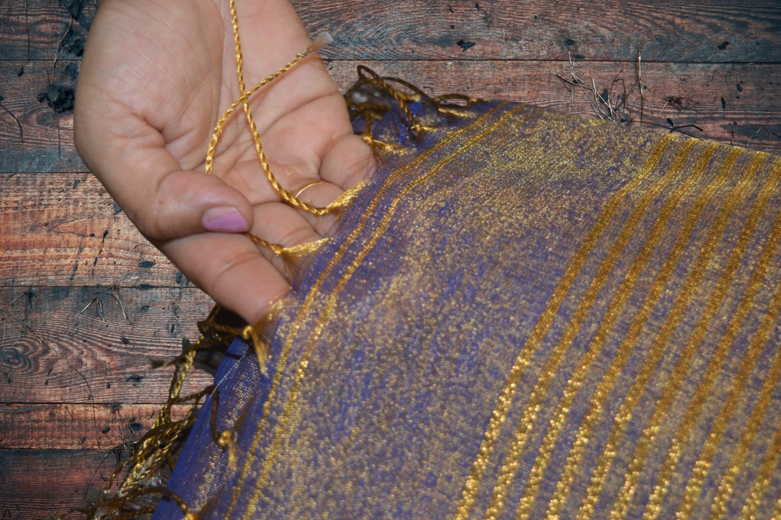Amethyst Sheen Linen Tissue Handloom Saree